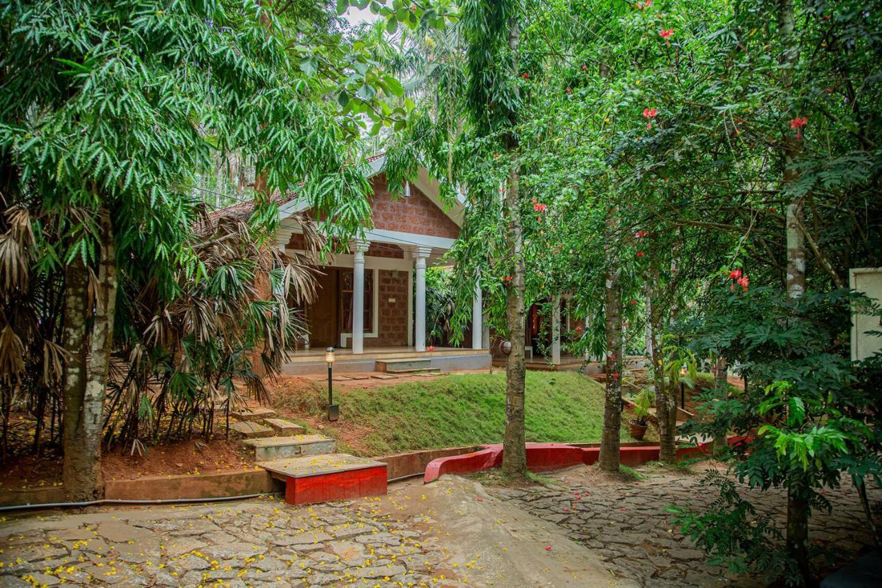 Orchid Trails Resort Sultan Bathery Exterior photo
