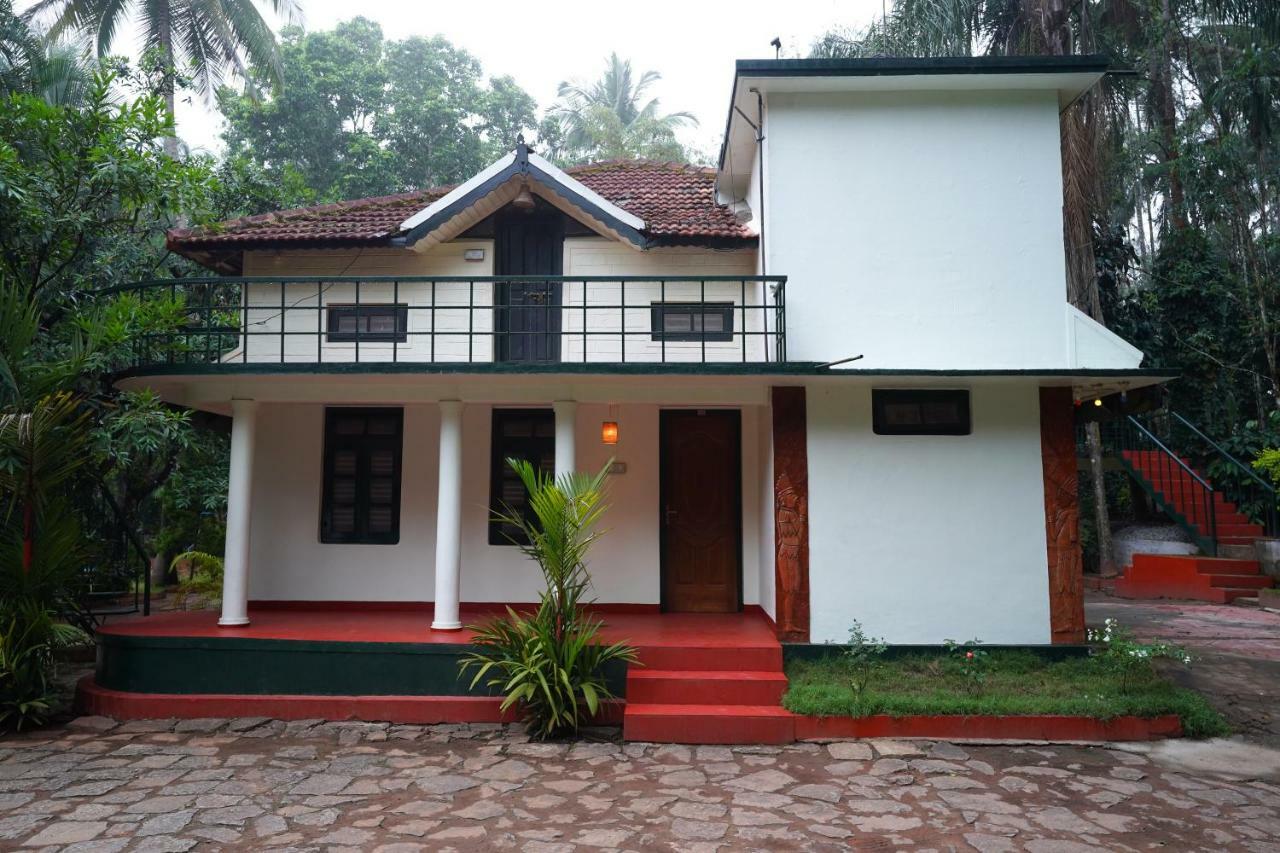 Orchid Trails Resort Sultan Bathery Exterior photo